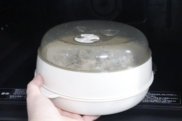 スリーコインズのレンジで蒸し料理ができる調理グッズ9