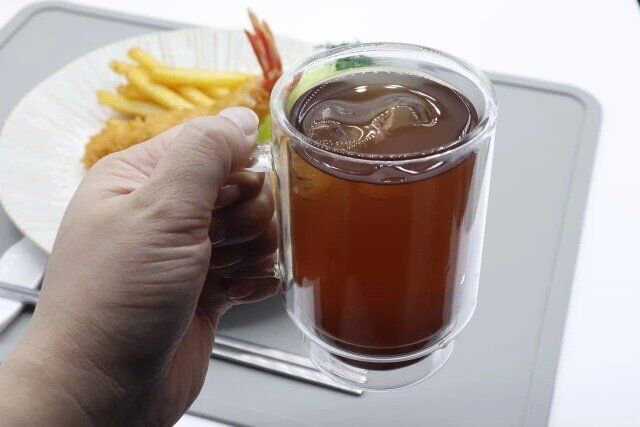 ダイソー スタッキングダブルウォール（320mL） 冷たい飲み物