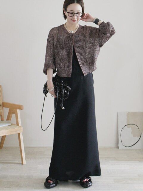 黒スカートのコーデ4