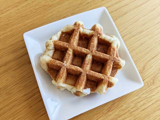 常温で小一時間解凍した【業務スーパー】「ベルギーワッフル」