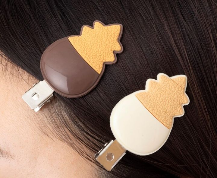 前髪クリップを使用している様子