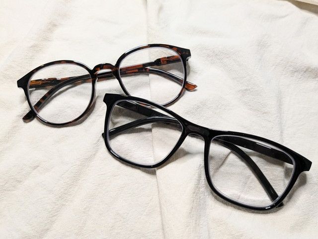 目に優しいおしゃれルーペメガネ