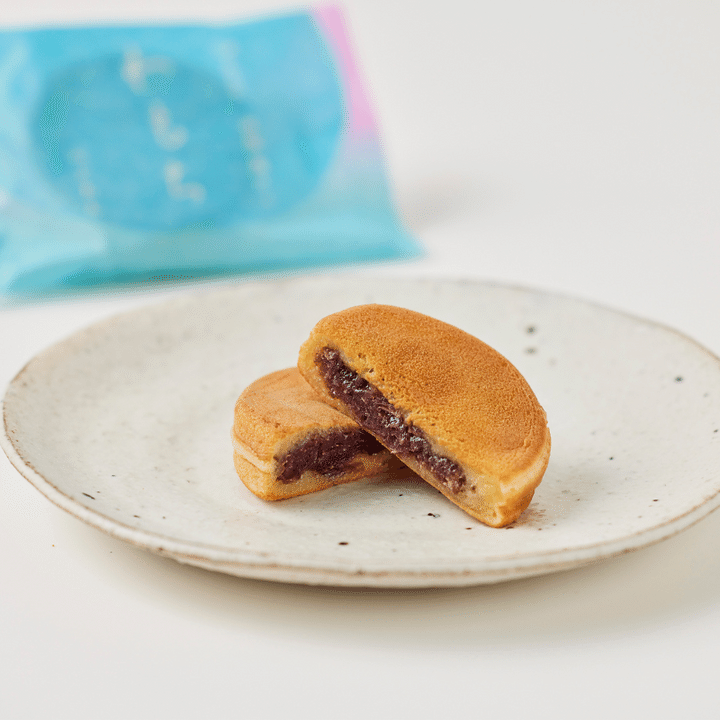 和む菓子 なか又 前橋新銘菓 わもち7個セットが置かれている写真