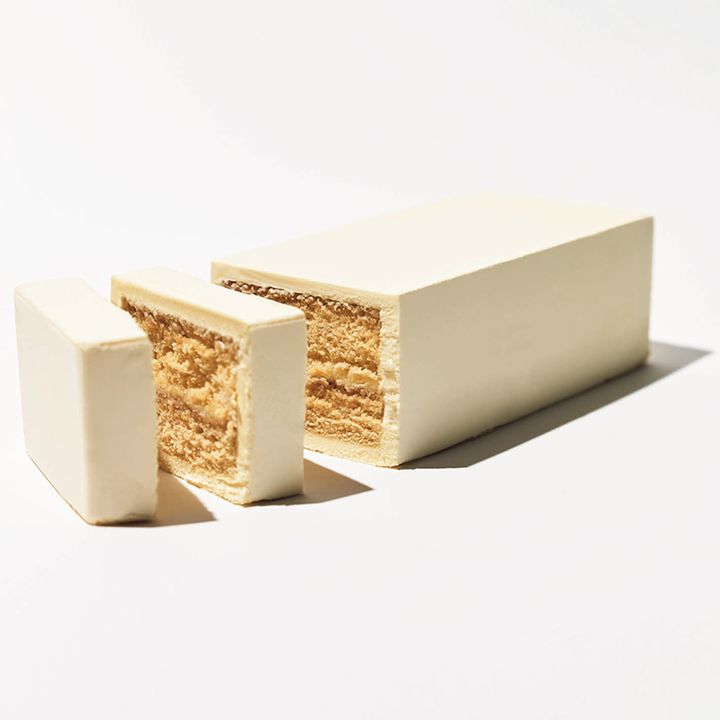 サヴール ガトー・ア・ラ・クレームが置かれている写真