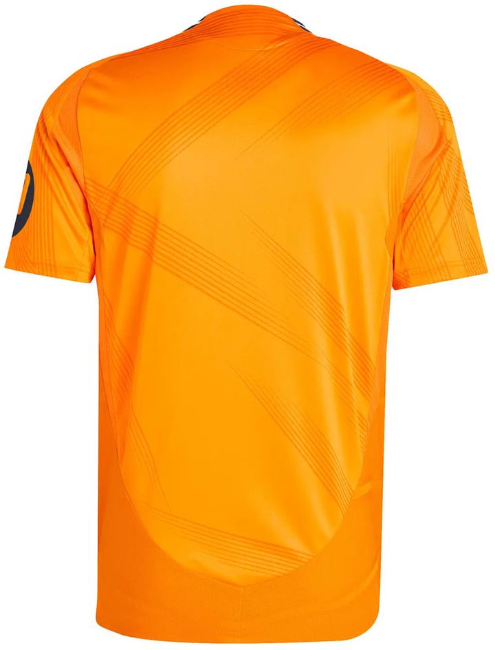 レアル・マドリー、「デシマ」彷彿の新アウェイユニフォームを発表！本拠地の“星”を描く