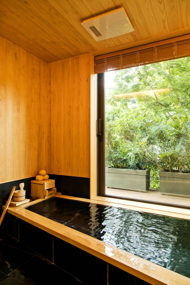 〈bekka izu〉館内の温泉