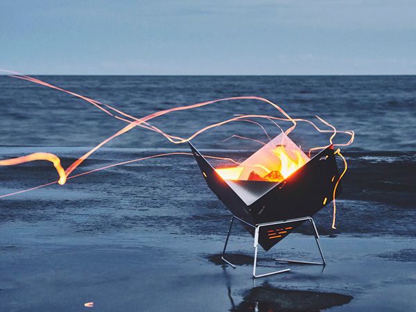  新発想の焚き火台が優秀すぎる！美しい炎を楽しむための画期的な焚火台6選