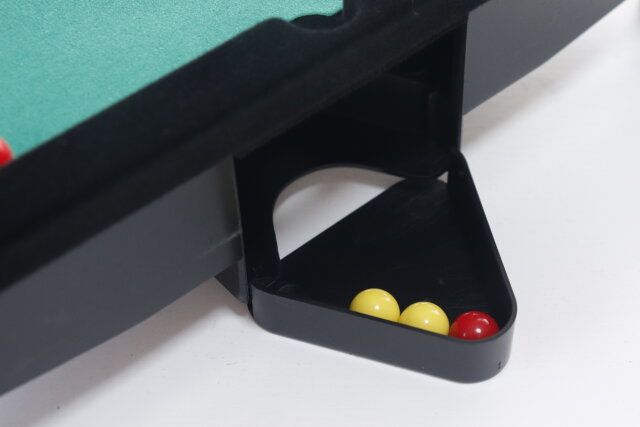 ダイソーよくできてるビリヤード