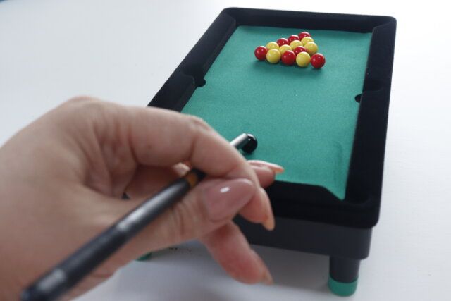 ダイソーの楽しいビリヤード