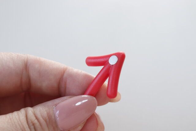 セリアの使いやすい矢印マグネット 5P