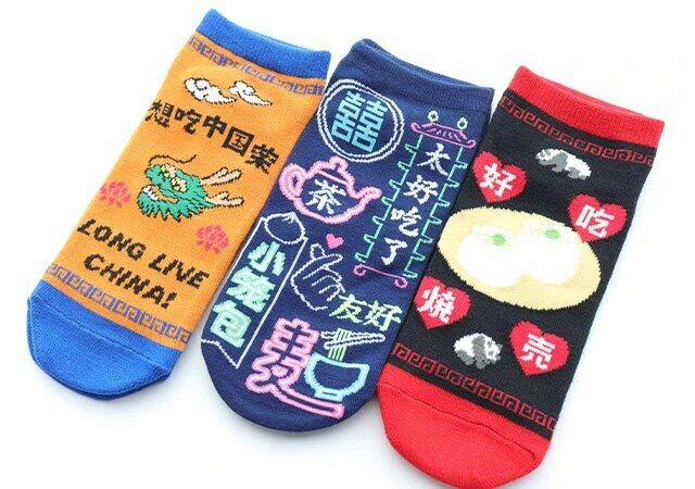 ダイソー ネオ中華ソックス