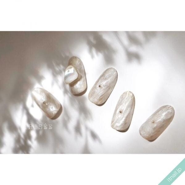 IRISÉEが投稿したネイルデザイン [photoid:I0043965] via Itnail Design (737543)