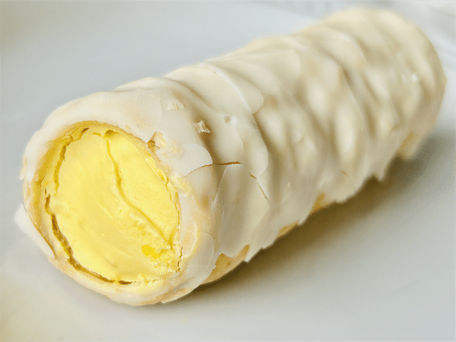 凍ったまま食べるパイコロネ 10分後