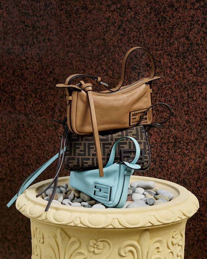 「シンプリー フェンディ」ミニ 各￥271,000