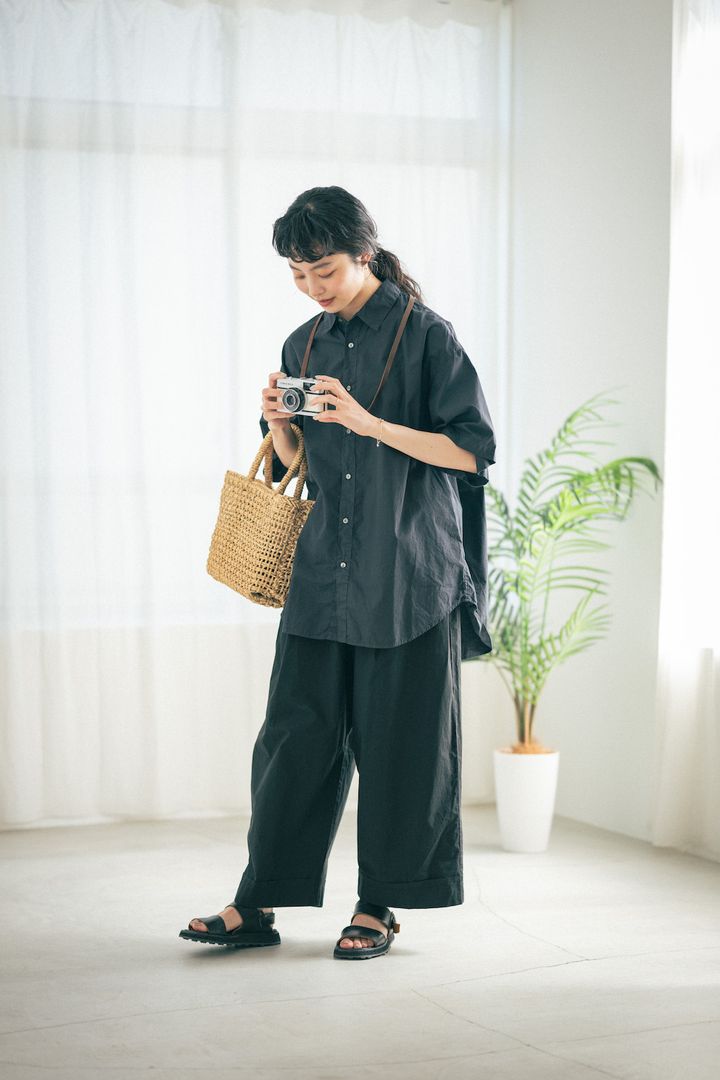 夏もブラックコーデを楽しみたい！軽やかに見せるには？【FUDGE FRIEND おしゃれさんの毎日コーディネート vol.402｜田中真里奈】