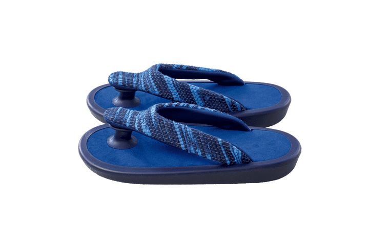 〈ジョジョ〉 × 〈ブルーブルージャパン〉のサンダル