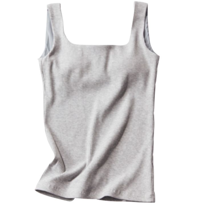 胸元と背中のスクエアデザインが今っぽいエレンディークのカップ付きタンク