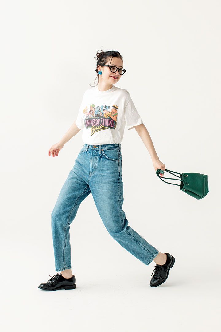 【最高気温34度】のTシャツコーデ14選。猛暑でも楽しめるおしゃれな“パンツ”スタイルを集めました