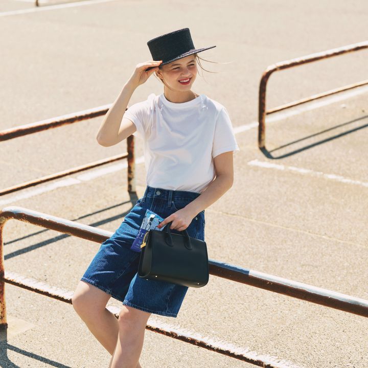 【最高気温34度】のTシャツコーデ14選。猛暑でも楽しめるおしゃれな“パンツ”スタイルを集めました