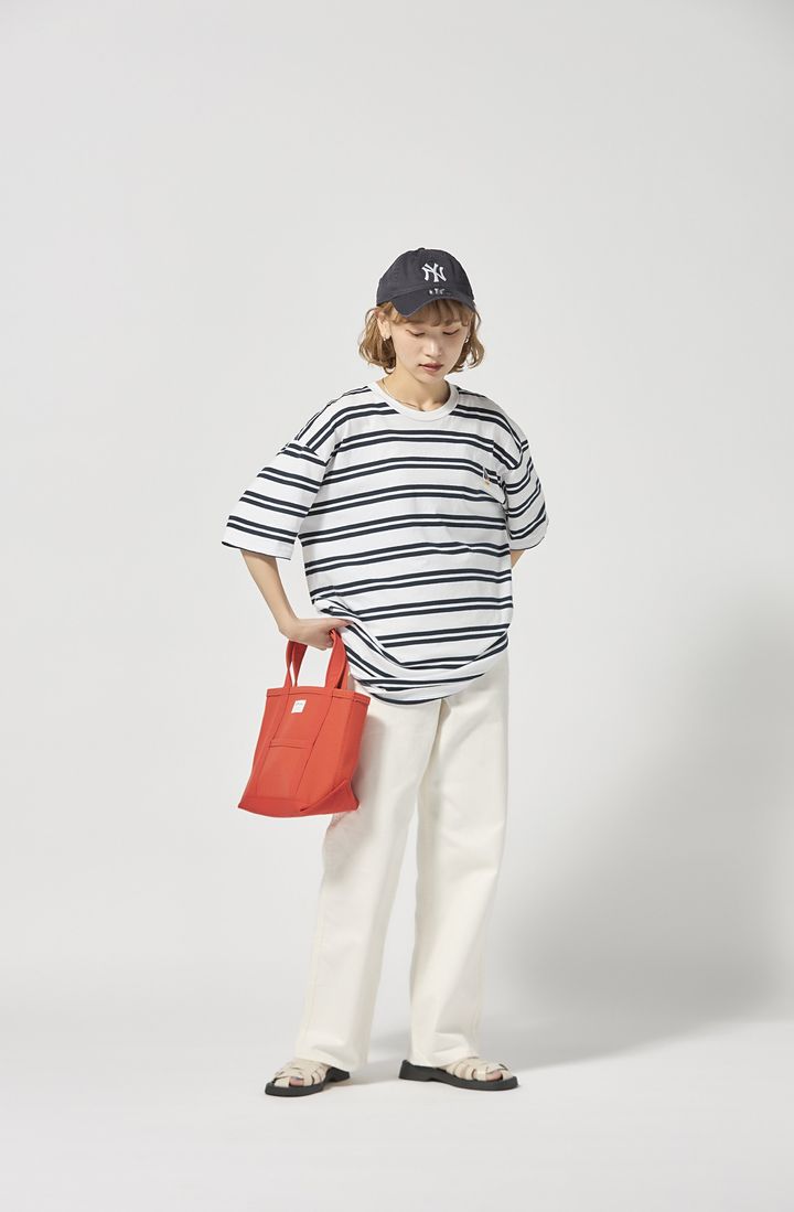 【最高気温34度】のTシャツコーデ14選。猛暑でも楽しめるおしゃれな“パンツ”スタイルを集めました