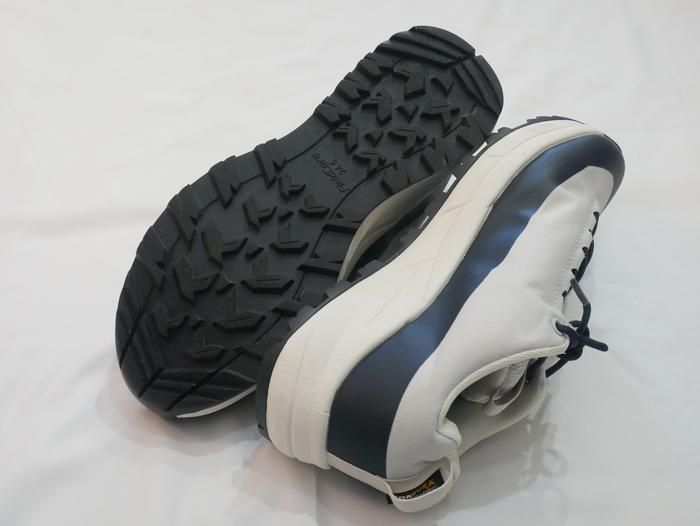 シューズの裏面