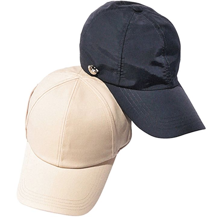 ガリャルダガランテの黒キャップとティーチのベージュキャップ