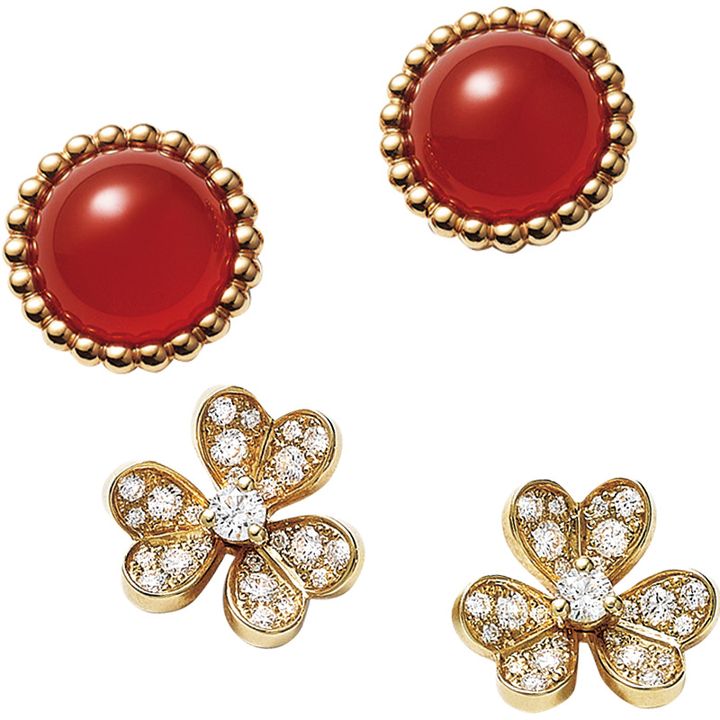 ヴァンクリーフ＆アーペルのカーネリアンのペルレクルールピアスとフリヴォルピアス