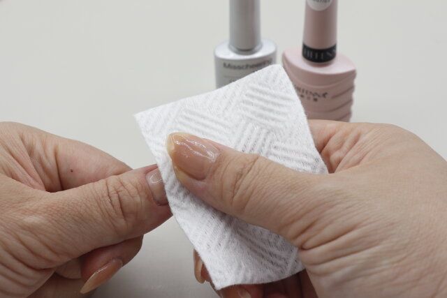 100均セリアのネイル用拭き取りペーパー8