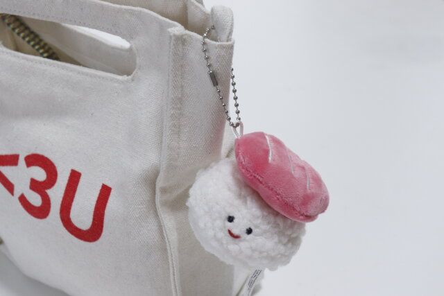 ダイソー 寿司キーチェーン（まぐろ、えび） まぐろ 使用例