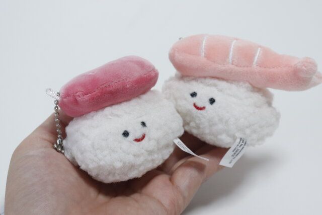 ダイソー 寿司キーチェーン（まぐろ、えび）
