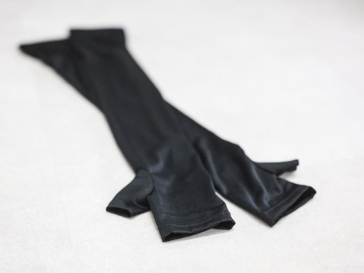 画像: ノーブランドのアームカバー／本人私物 出典：ftn