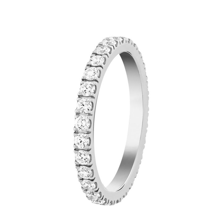 ダイヤモンドが描く洗練された光のラインに魅了。「フェリシテ エタニティリング 2.1mm」（WG×ダイヤモンド）￥1,202,200