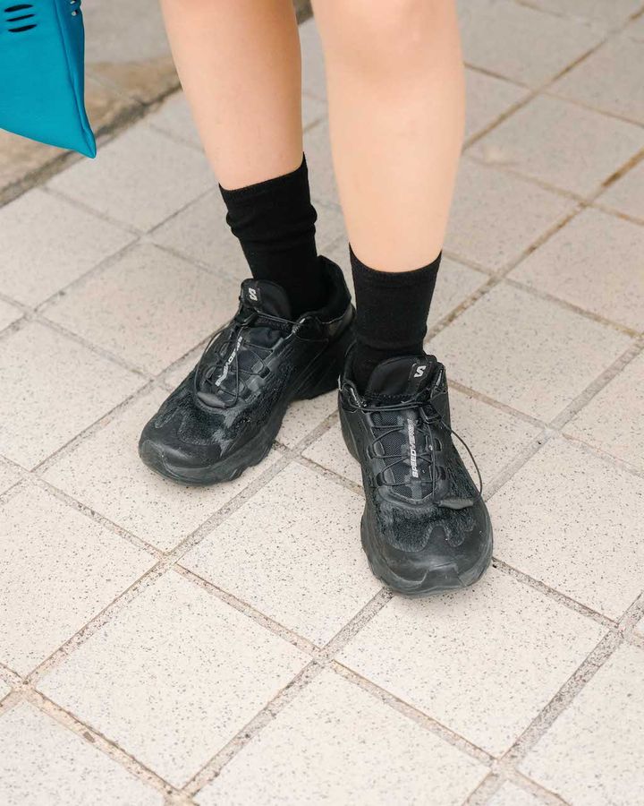 今話題の《サロモン》のスニーカーコーデ5選。存在感のあるデザインに注目！【TOKYO SNAP】