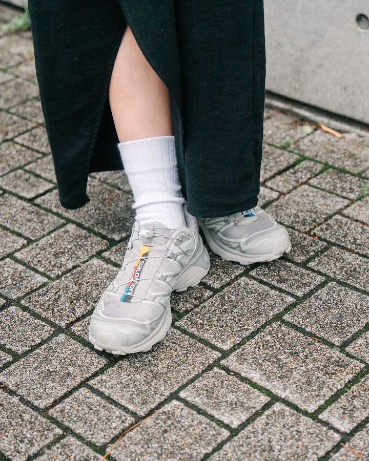 今話題の《サロモン》のスニーカーコーデ5選。存在感のあるデザインに注目！【TOKYO SNAP】