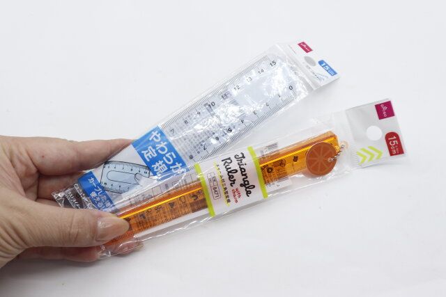 100均ダイソーの機能性定規11