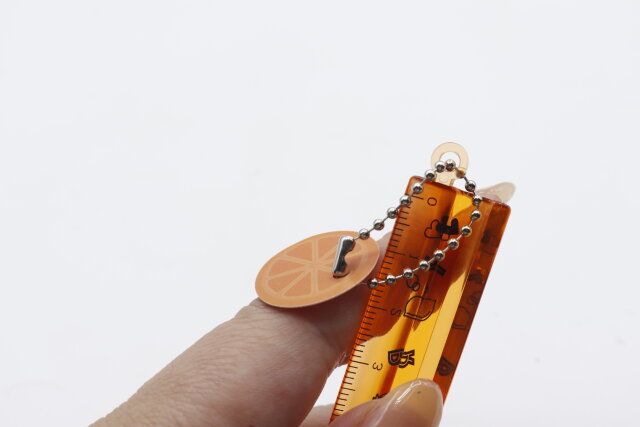 100均ダイソーの機能性定規10