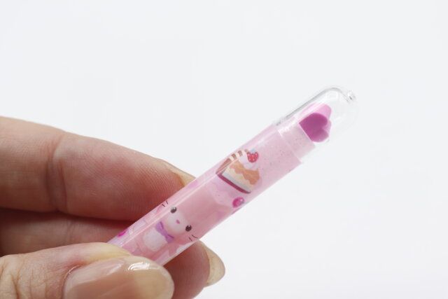 ダイソーのサワーベリーズ 鉛筆キャップ2