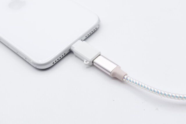 セリア iPhone用TypeC変換アダプタ 接続