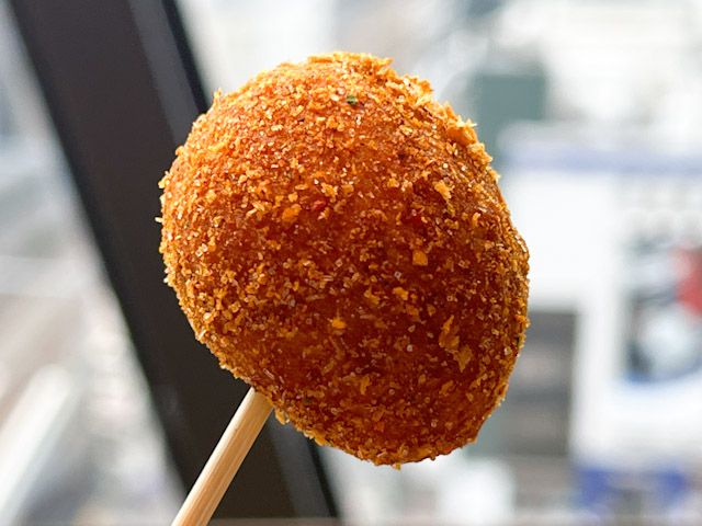 持ち上げた「やみつきカレー味」