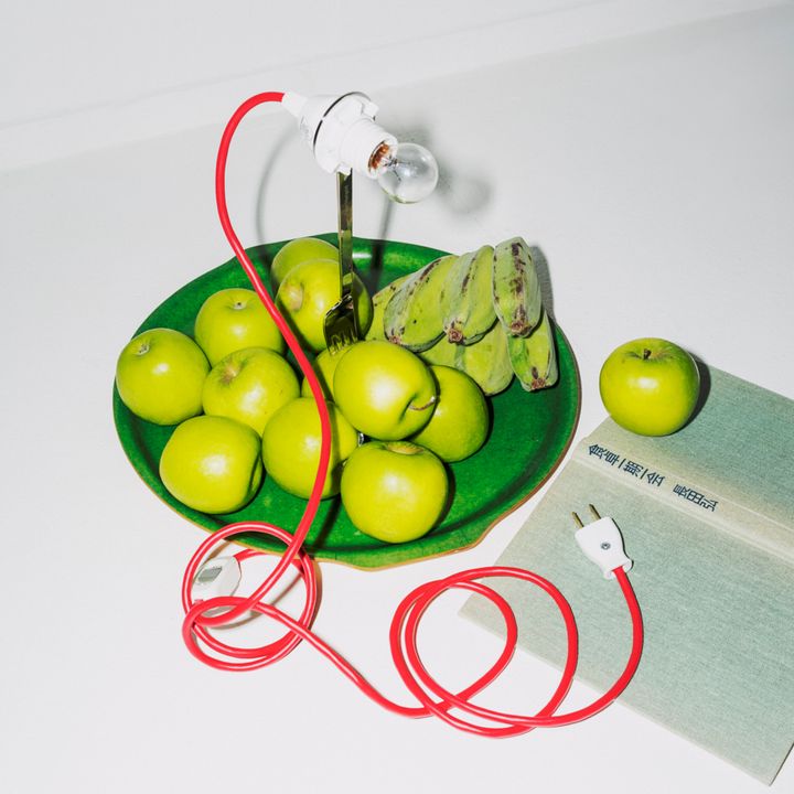 料理中の待ち時間、キッチンで本を読んでみない？【本のある居場所づくり】