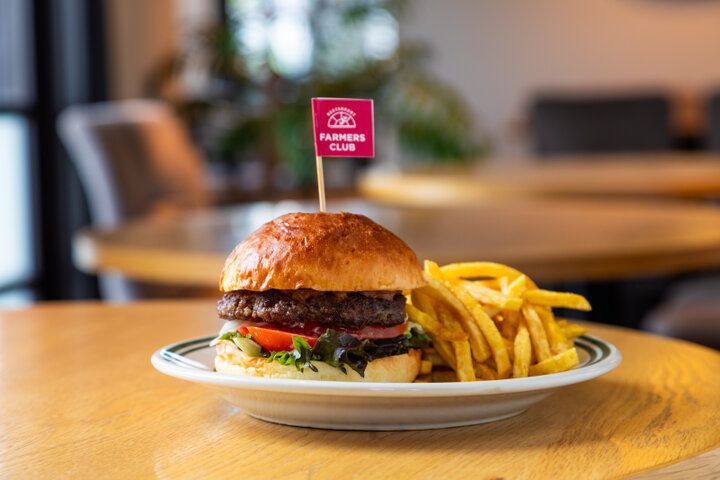 築100年の建物をリノベした大阪・高槻の公園にある一軒家レストラン「ファーマーズクラブ」