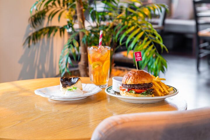 築100年の建物をリノベした大阪・高槻の公園にある一軒家レストラン「ファーマーズクラブ」