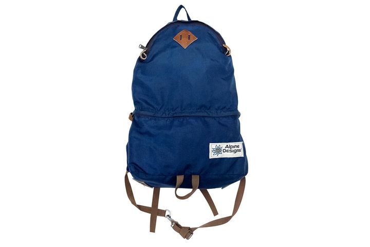 〈アルパインデザインズ〉のバックパック