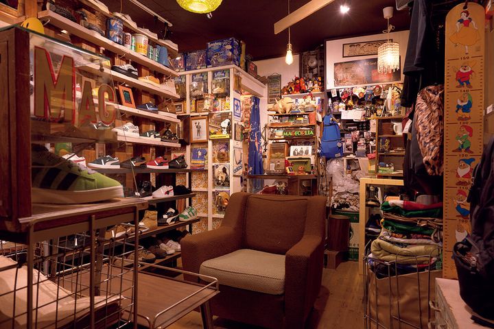 静岡〈magforlia〉店内