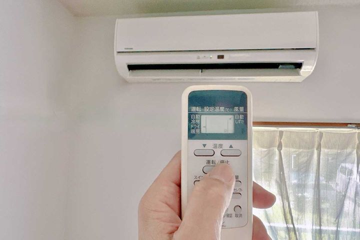 真夏に欠かせない……エアコンのイメージ