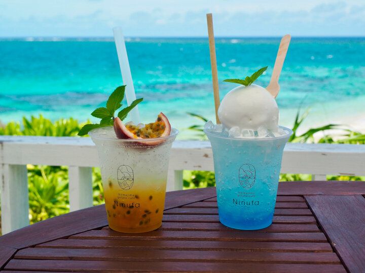 池間ブルーの海を眺めてのんびりランチ♪ 宮古島の絶景カフェ「Ikemajima gelato cafe Ninufa」