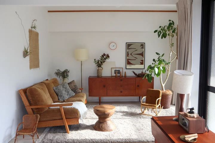 ゴミ箱も食器棚も手放しました…家族で住むオシャレな部屋の実例集3選