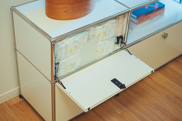 ゴミ箱も食器棚も手放しました…家族で住むオシャレな部屋の実例集3選