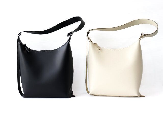 2024ユニクロレザータッチスクエアショルダーバッグレビューカラー展開