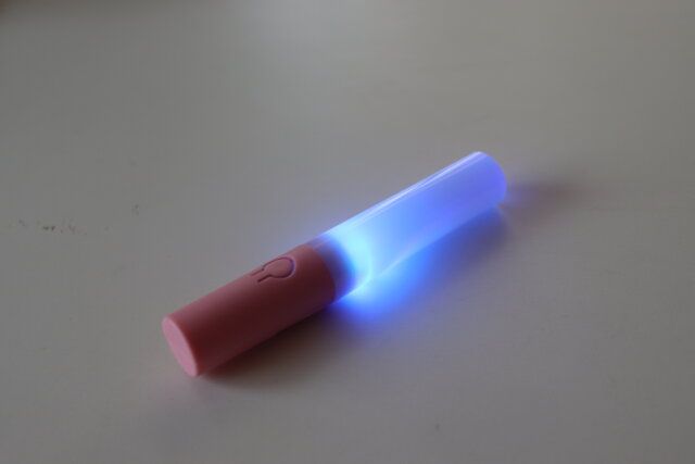 セリア LEDライトスティックミニ パステルグリップ 点滅